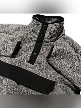 Carhartt Women’s Size L (12-14) Relaxed Fit Grey & Black Fleece Pullover Sherpa